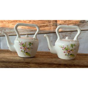 Rare Royal Stuart Bone China Tea Kettle Shaped Porcelain Salt & Pepper Shakers